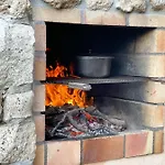 D'hotes Le Bourdieu