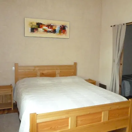 Frühstückspension D'hotes Le Bourdieu 3*