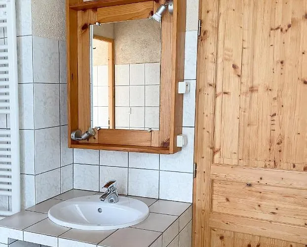 D'hotes Le Bourdieu Bed & Breakfast 3*