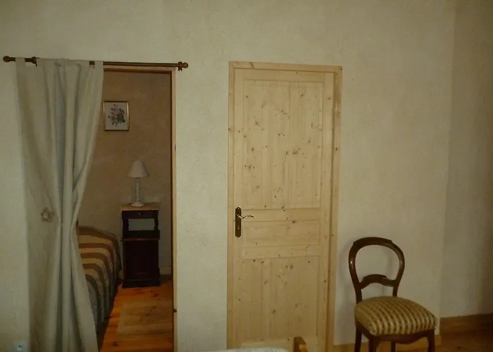 D'hotes Le Bourdieu Bed & Breakfast 3*